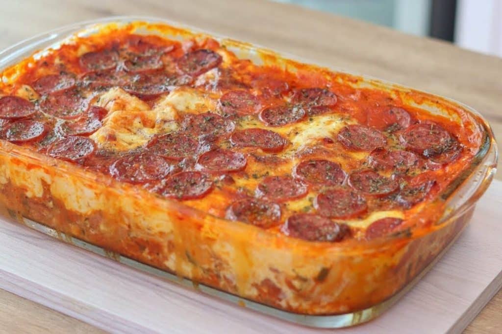 Lasanha de calabresa ao molho